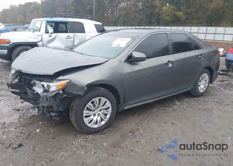 2013 Toyota Camry Le z USA, uszkodzony, nr VIN 4T1BF1FK5DU717204